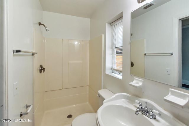 29 21 Street W, Jacksonville, FL 32206