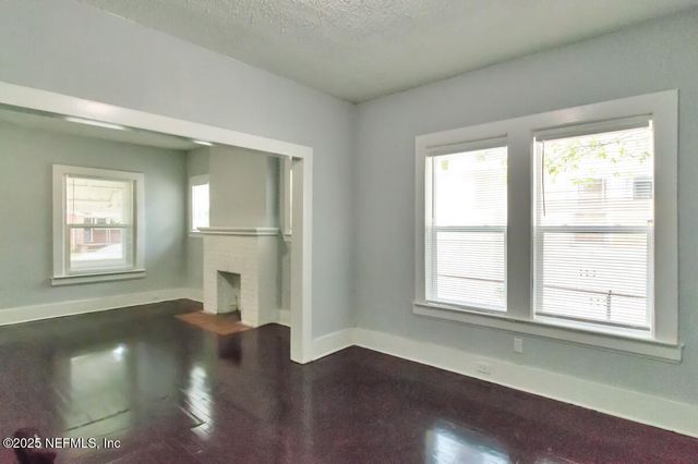 29 21 Street W, Jacksonville, FL 32206