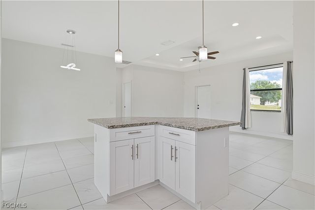 1102 NE 16th PL, Cape Coral, FL 33909