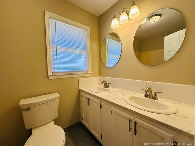 2012 Crossway Drive, Fayetteville, NC 28304