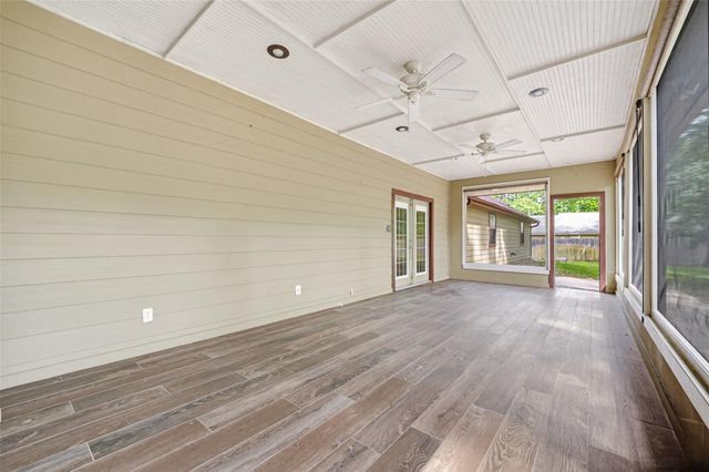 1007 W Cedar River Road, Conroe, TX 77316