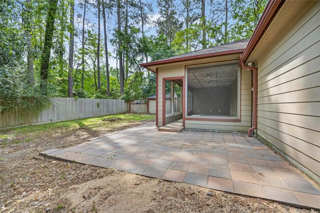 1007 W Cedar River Road, Conroe, TX 77316