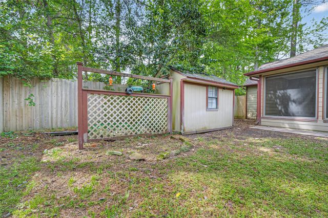 1007 W Cedar River Road, Conroe, TX 77316