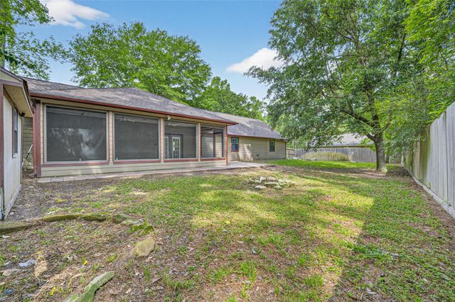 1007 W Cedar River Road, Conroe, TX 77316