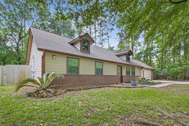 1007 W Cedar River Road, Conroe, TX 77316