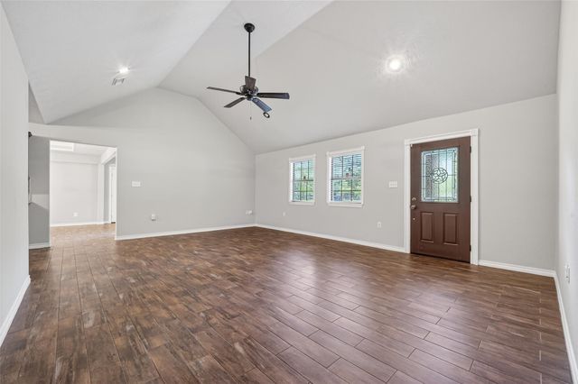 1007 W Cedar River Road, Conroe, TX 77316