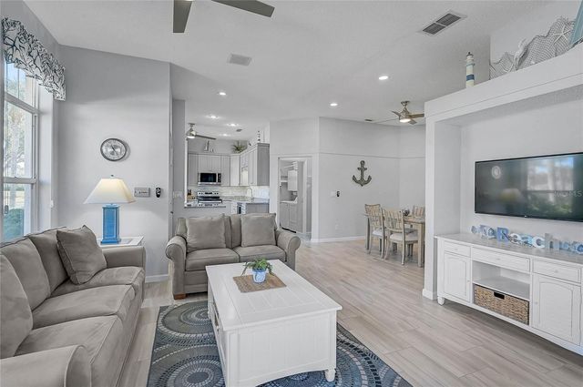 479 CATALINA ISLES CIRCLE 1, Venice, FL 34292