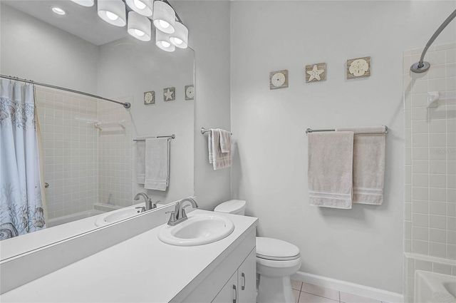 479 CATALINA ISLES CIRCLE 1, Venice, FL 34292