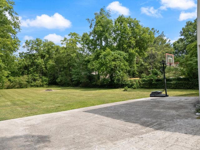 849 Denson Ave, Madison, TN 37115