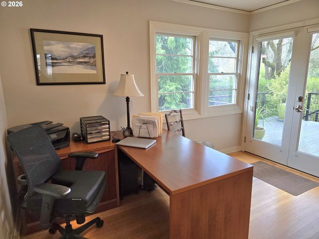 8175 Sw FAIRWAY Dr, Portland, OR 97225