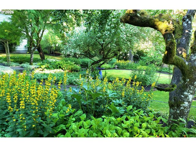 8175 Sw FAIRWAY Dr, Portland, OR 97225