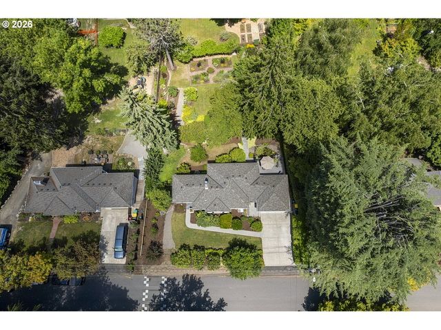 8175 Sw FAIRWAY Dr, Portland, OR 97225