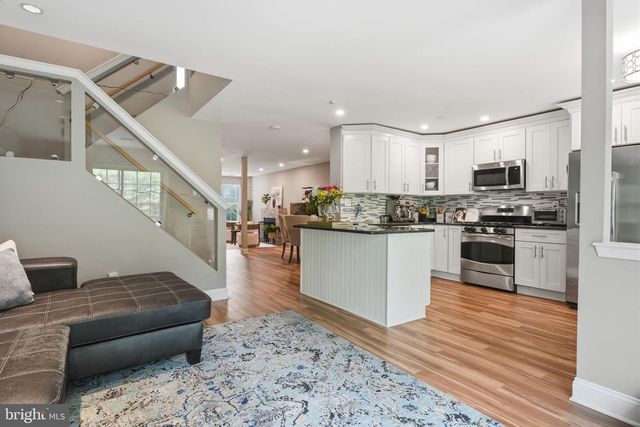 458 JASON DR, Southampton, PA 18966