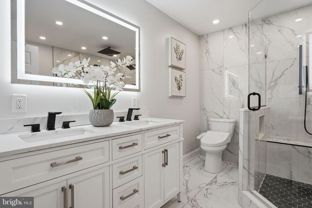 458 JASON DR, Southampton, PA 18966