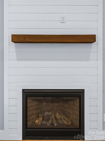 177 Shadow Run Road, Hendersonville, NC 28792