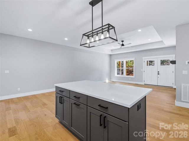 177 Shadow Run Road, Hendersonville, NC 28792