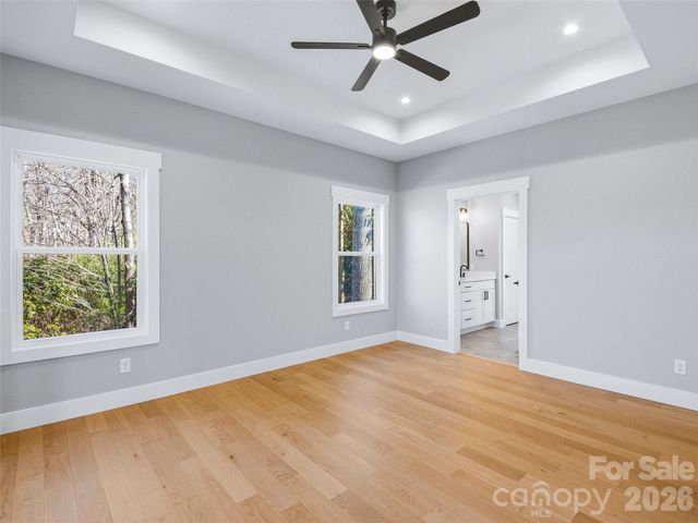 177 Shadow Run Road, Hendersonville, NC 28792