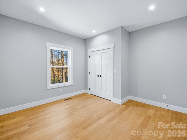 177 Shadow Run Road, Hendersonville, NC 28792