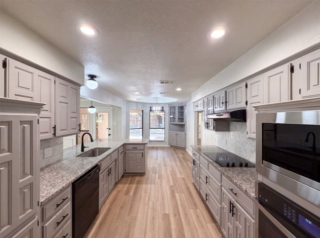 9 Muirfield Court, Trophy Club, TX 76262