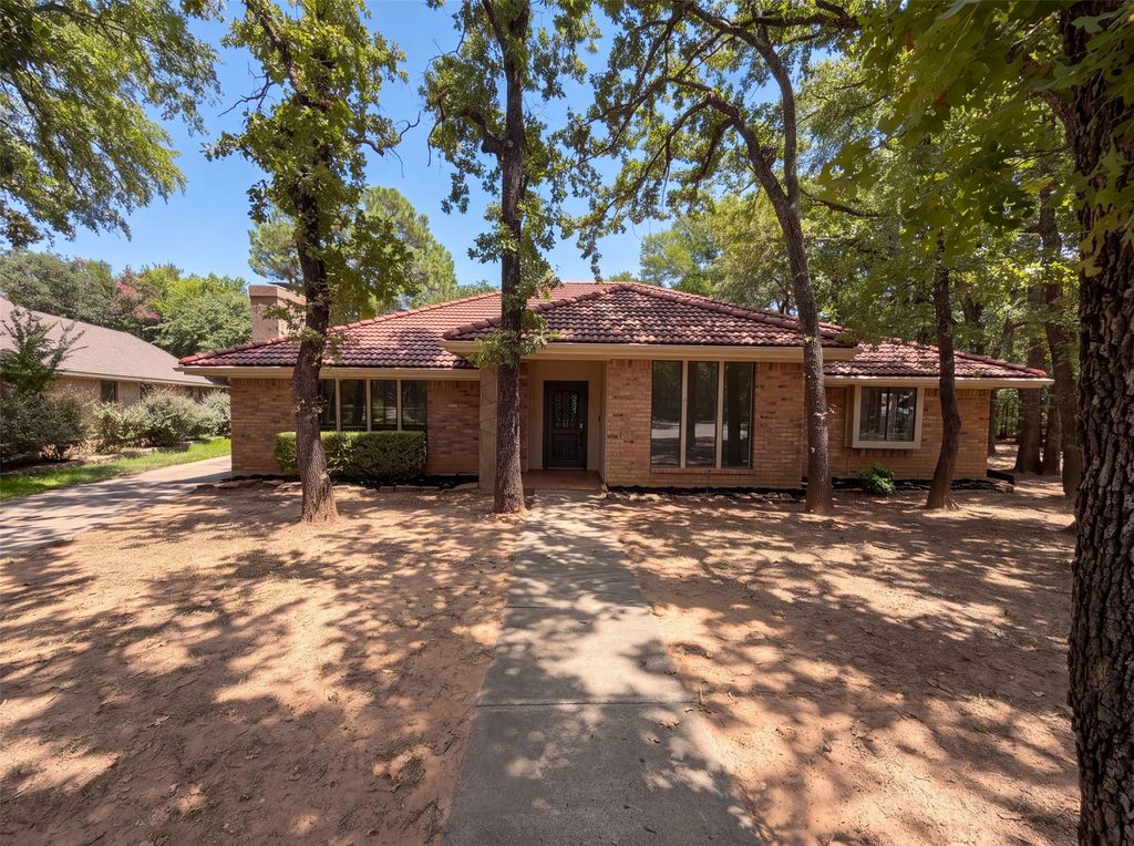 9 Muirfield Court, Trophy Club, TX 76262