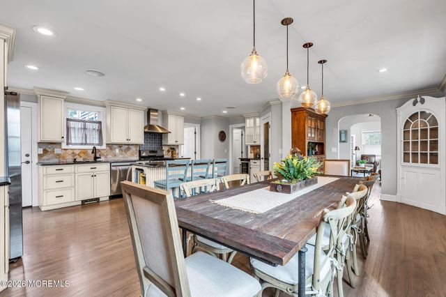 2 Cranmoor Drive, Toms River, NJ 08753