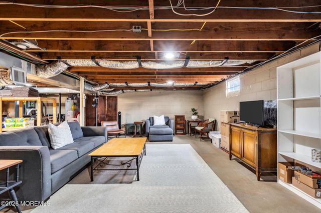 2 Cranmoor Drive, Toms River, NJ 08753