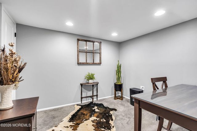 2 Cranmoor Drive, Toms River, NJ 08753