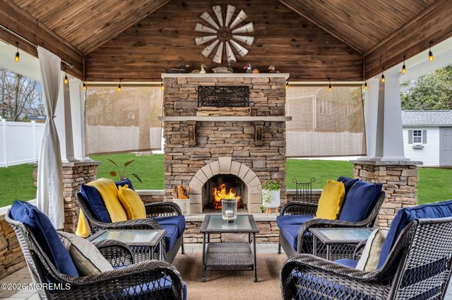 2 Cranmoor Drive, Toms River, NJ 08753