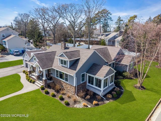 2 Cranmoor Drive, Toms River, NJ 08753