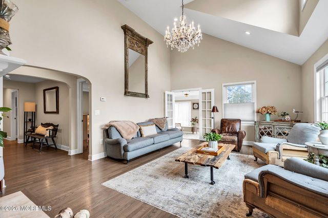 2 Cranmoor Drive, Toms River, NJ 08753