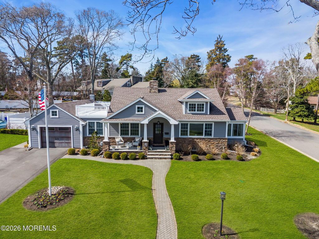 2 Cranmoor Drive, Toms River, NJ 08753