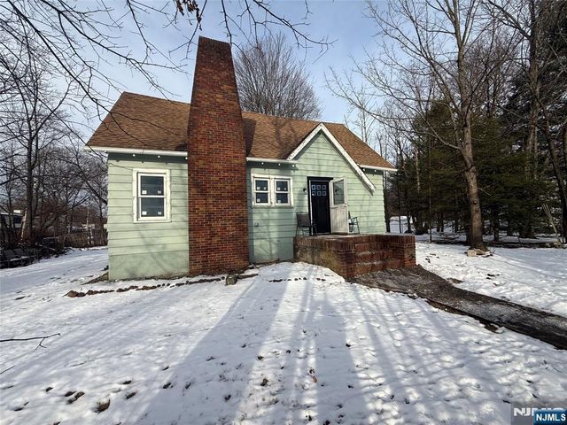 131 W Ramapo Avenue, Mahwah, NJ 07430