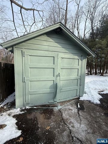 131 W Ramapo Avenue, Mahwah, NJ 07430