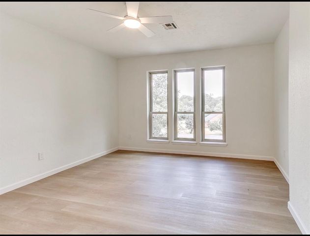 407 E Cedar Street, Tuttle, OK 73089