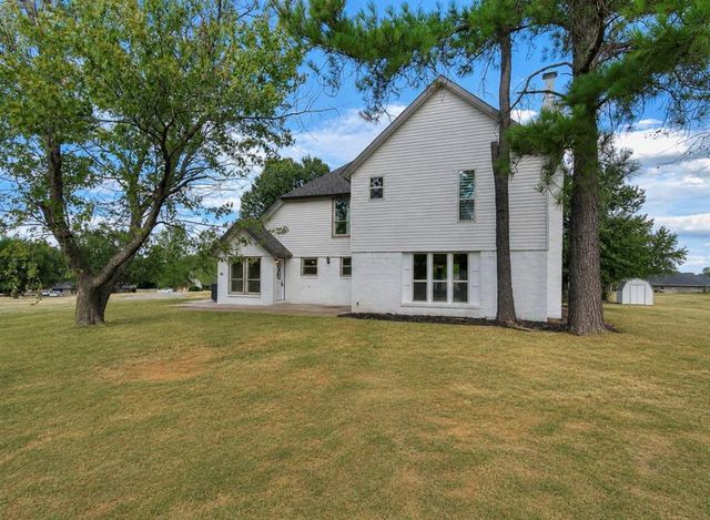 407 E Cedar Street, Tuttle, OK 73089