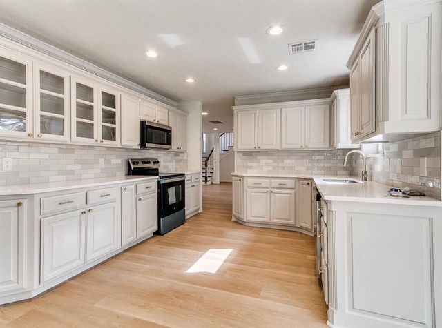 407 E Cedar Street, Tuttle, OK 73089
