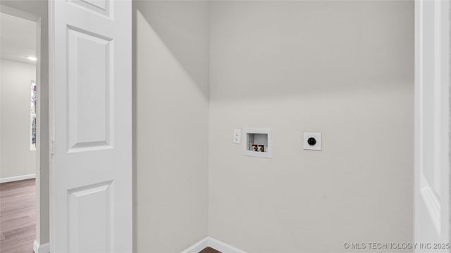 2615 N Rancho Lane, Ardmore, OK 73401