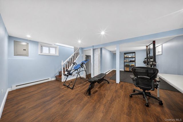 224-20 92nd Avenue, Queens Village, NY 11428