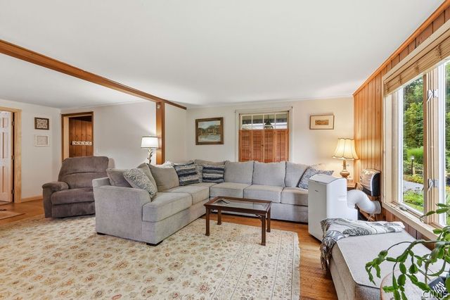 5840 Pierson Road, Manlius, NY 13066