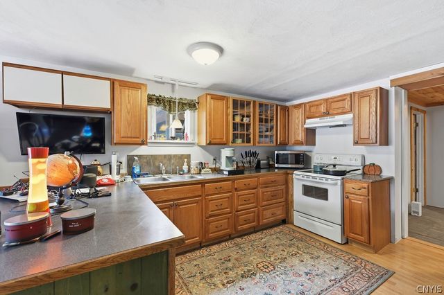 5840 Pierson Road, Manlius, NY 13066