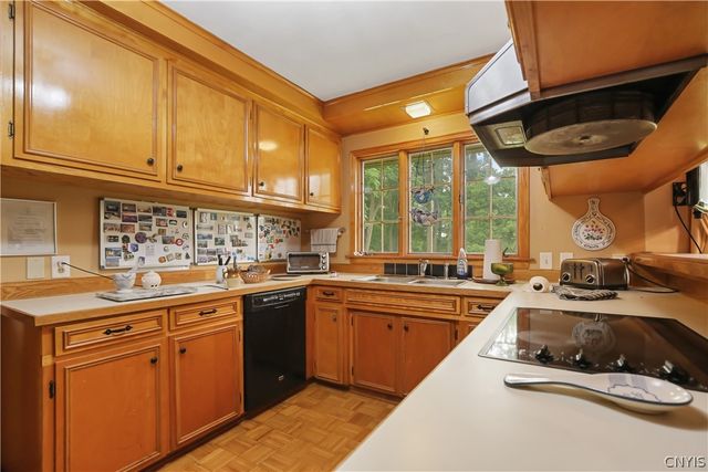 7216 Woodchuck Hill Road, Manlius, NY 13066