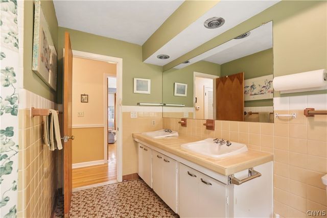 7216 Woodchuck Hill Road, Manlius, NY 13066