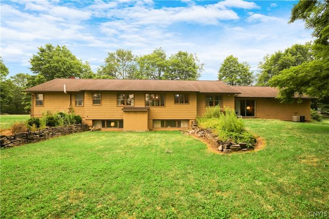 7216 Woodchuck Hill Road, Manlius, NY 13066