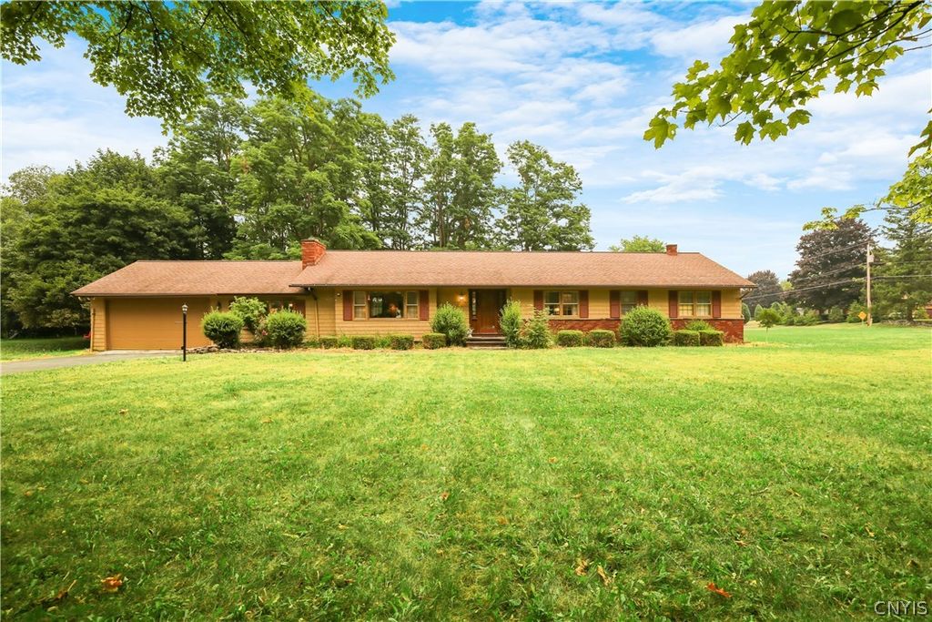 7216 Woodchuck Hill Road, Manlius, NY 13066