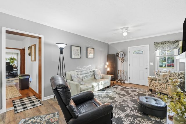 273 EMS R4 Lane, Pierceton, IN 46562