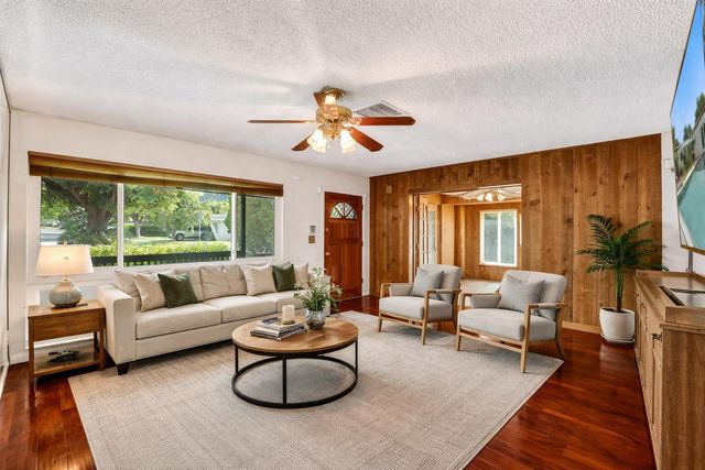 4731 NE 13 Avenue, Oakland Park, FL 33334