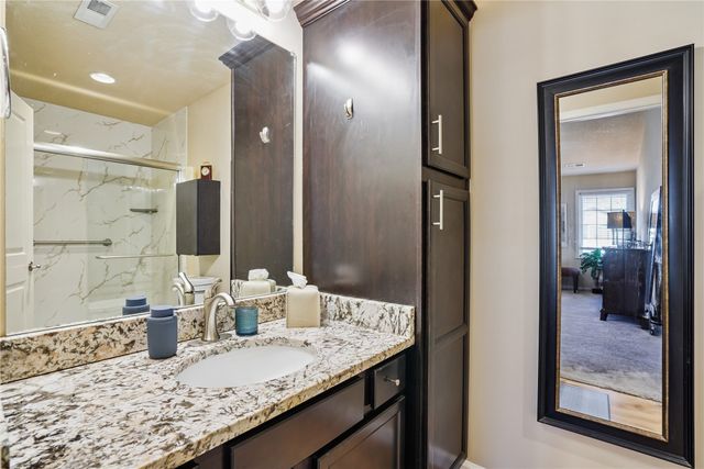 2787 NW 154th Court, Clive, IA 50325