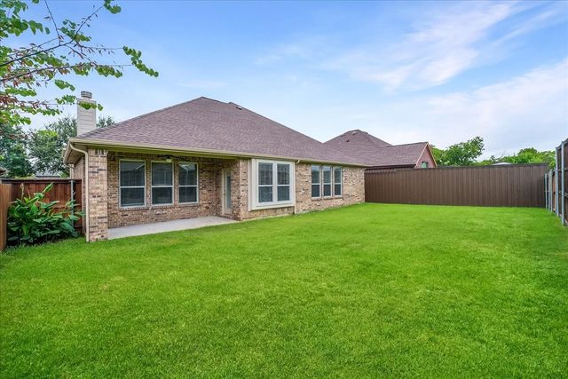 2605 Greyhawk Drive, Little Elm, TX 75068