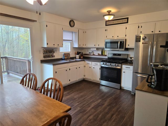 8571-8573 KIRSCH Road, Erie, PA 16510