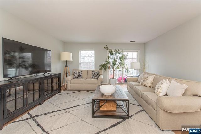 2141 Jordan Court, Mahwah, NJ 07430